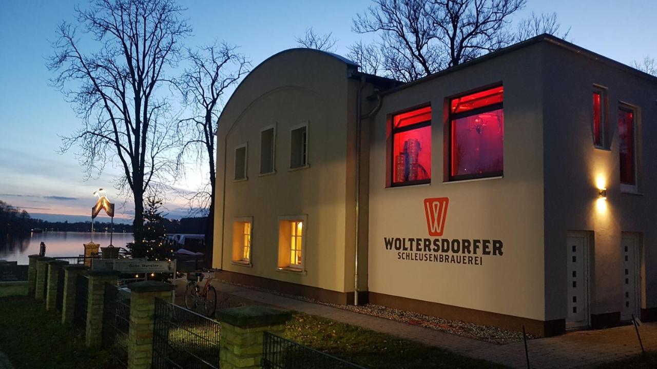 Ferienwohnungen Auf Der Schleusenhalbinsel Woltersdorf  ภายนอก รูปภาพ